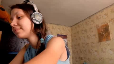 Mari  Simmons online show from 09.17.25