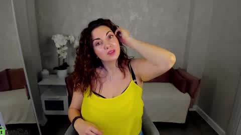 Snapshot of kandy_balls chatting on 11.12.25 kandy_balls online show from 11.12.25