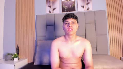 Snapshot of kandyfrees chatting on 10.04.25 kandyfrees online show from 10.04.25