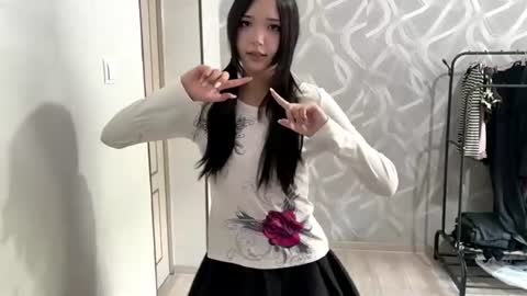 Lily online show from 07.25.26