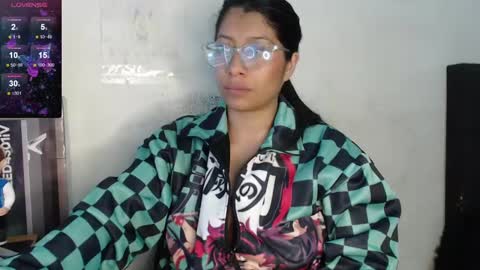 Snapshot of kanroji_mitsuri_11 chatting on 01.03.25 Sanctuary online show from 01.03.25