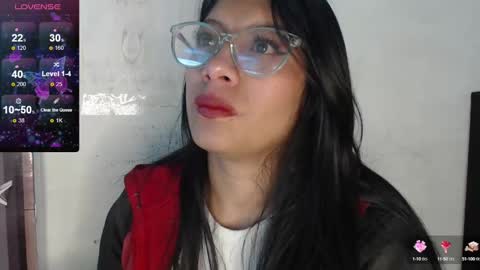 Snapshot of kanroji_mitsuri_11 chatting on 01.05.25 Sanctuary online show from 01.05.25