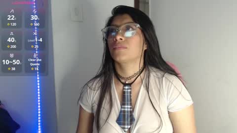 Snapshot of kanroji_mitsuri_11 chatting on 03.11.25 Sanctuary online show from 03.11.25