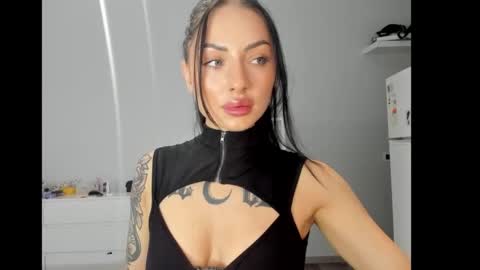 Snapshot of kaonasssiiii chatting on 10.27.25 kaonasssiiii online show from 10.27.25