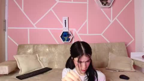 Snapshot of kaoriille chatting on 02.21.25 kaoriille online show from 02.21.25