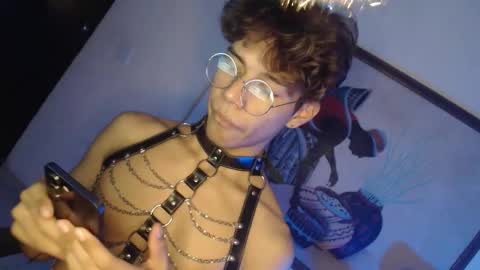 Snapshot of kaorimatsui_ chatting on 11.03.25 Kaori Matsui online show from 11.03.25