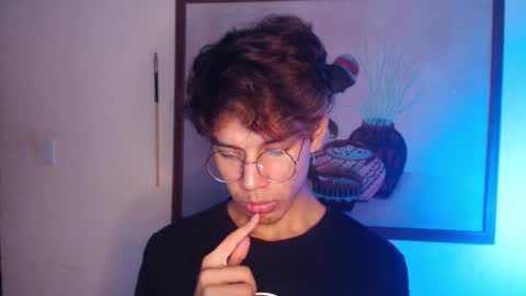 Snapshot of kaorimatsui_ chatting on 11.11.25 Kaori Matsui online show from 11.11.25