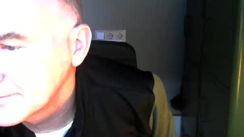 Snapshot of kapitein_rob chatting on 12.18.24 Robbie online show from 12.18.24