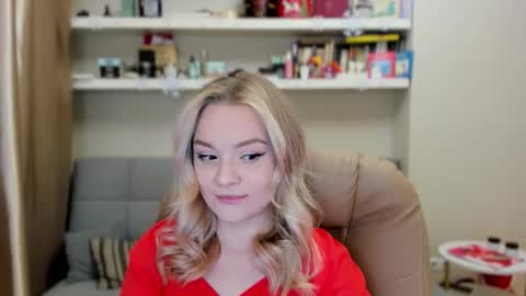 Snapshot of kara_smith_ chatting on 01.16.26 Kara. Off from 15th till 24th of December online show from 01.16.26