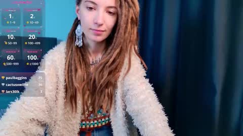 Snapshot of karatart chatting on 09.30.25 Kara online show from 09.30.25