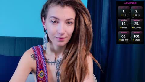 Snapshot of karatart chatting on 10.03.25 Kara online show from 10.03.25