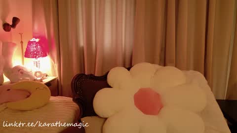 Snapshot of karathemagic chatting on 04.02.26 I am here around 5am GMT karathemagic online show from 04.02.26