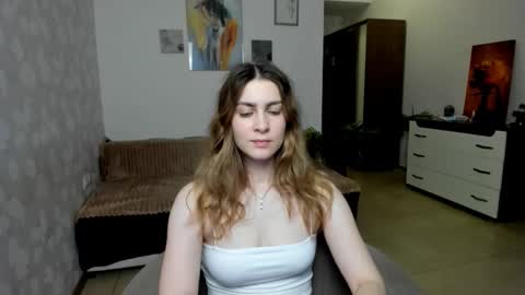 Snapshot of karawill chatting on 10.23.25 KaraWill online show from 10.23.25
