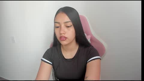 karely_sweet_ online show from 06.18.26