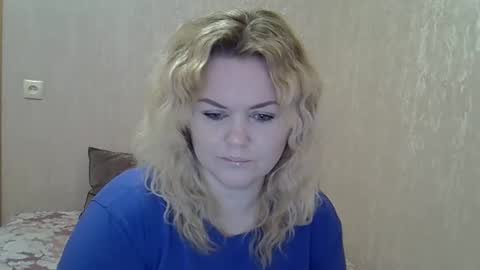 karennelsonx online show from 02.20.25