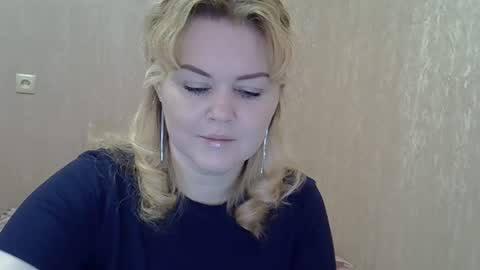 karennelsonx online show from 02.23.25