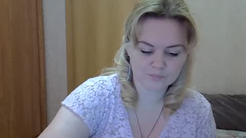 karennelsonx online show from 03.10.25