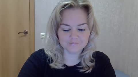 karennelsonx online show from 09.30.25