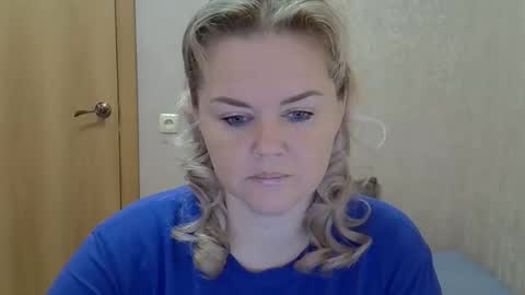 karennelsonx online show from 10.16.25