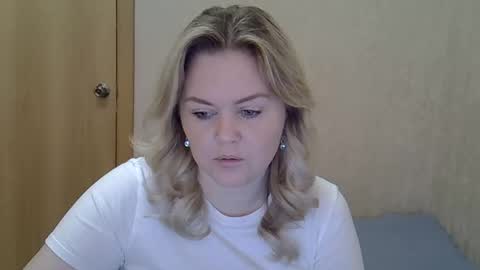 karennelsonx online show from 04.22.26