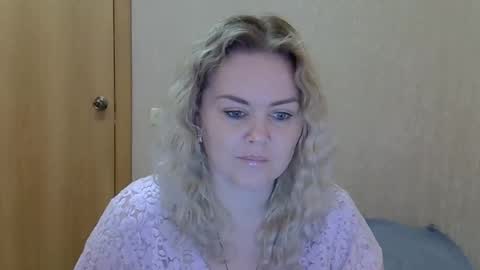 karennelsonx online show from 04.24.26