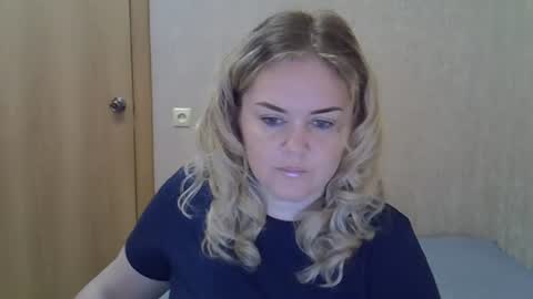 Snapshot of karennelsonx chatting on 06.26.26 karennelsonx online show from 06.26.26