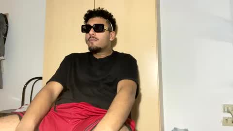 Snapshot of karim03larbi chatting on 01.17.25 karim03larbi online show from 01.17.25