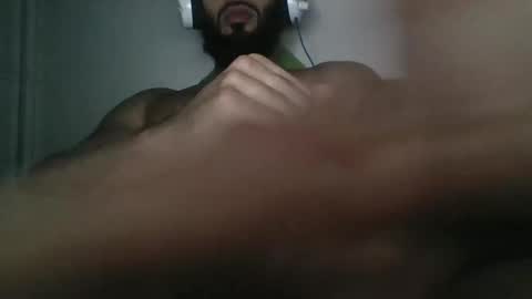 Snapshot of karim69tkt chatting on 03.10.26 karim69tkt online show from 03.10.26