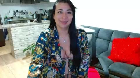 karime lee online show from 04.20.26