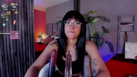 Snapshot of karin_ks chatting on 06.25.26 Karina online show from 06.25.26