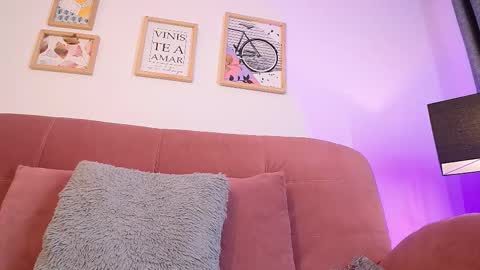 Snapshot of karina2smith chatting on 02.15.26 karina online show from 02.15.26