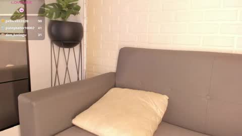 Snapshot of karina_gomez_18 chatting on 03.03.25 Kari online show from 03.03.25