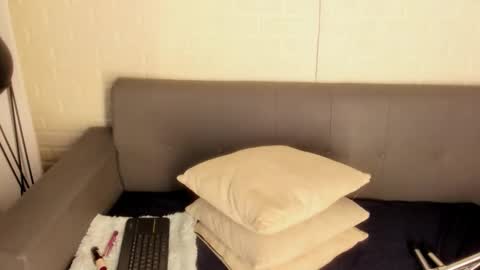 Kari online show from 12.15.25