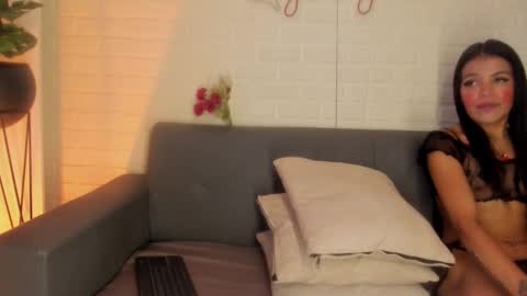 Snapshot of karina_gomez_18 chatting on 01.11.26 Kari online show from 01.11.26