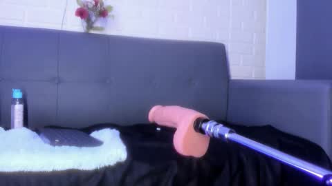 Snapshot of karina_gomez_18 chatting on 02.06.26 Kari online show from 02.06.26