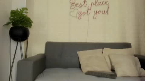 Snapshot of karina_gomez_18 chatting on 02.15.26 Kari online show from 02.15.26