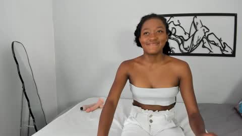 karina_lopez7 online show from 09.11.25