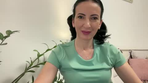 Snapshot of karinablair chatting on 02.18.25 Karina online show from 02.18.25