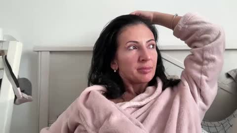 Snapshot of karinablair chatting on 02.23.25 Karina online show from 02.23.25