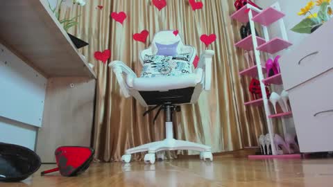 Snapshot of karinadiaz69 chatting on 02.16.25 KARINA online show from 02.16.25