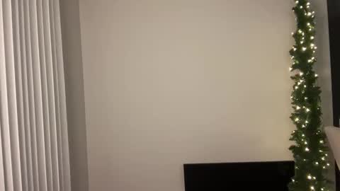 karina and justin online show from 11.14.25