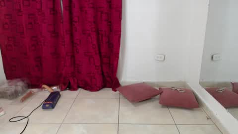 Snapshot of karinasimonz chatting on 02.16.25 KarinaSimonz online show from 02.16.25