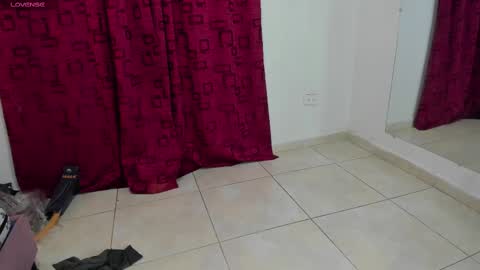 Snapshot of karinasimonz chatting on 03.08.25 KarinaSimonz online show from 03.08.25