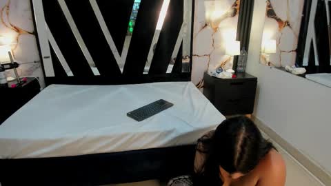 Snapshot of karinasimonz chatting on 09.12.25 KarinaSimonz online show from 09.12.25