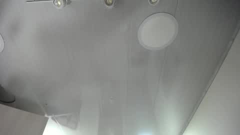 Snapshot of karinbellee chatting on 12.15.25 Karin online show from 12.15.25