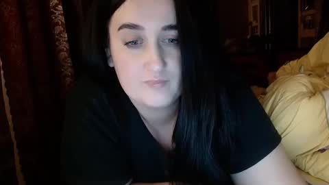 Snapshot of karinkabrunetka2 chatting on 11.25.25 karinkabrunetka2 online show from 11.25.25