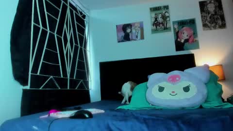 Snapshot of karinna__raven chatting on 09.18.25 KARINNA RAVEN online show from 09.18.25