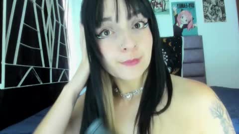 Snapshot of karinna__raven chatting on 10.15.25 KARINNA RAVEN online show from 10.15.25
