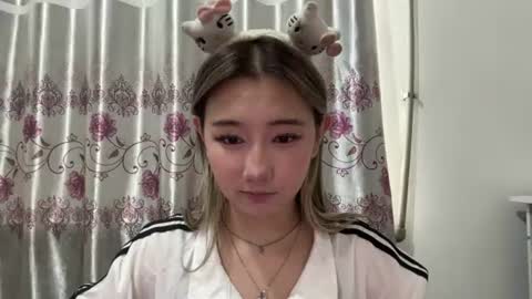 karissagius online show from 08.04.26