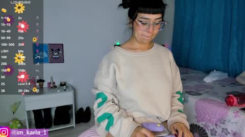 Snapshot of karla__1 chatting on 01.12.25 Ill be on at sunday see u Lynn Could u help me to reach 100 Thmbs upp plssss Independent girl 3 online show from 01.12.25